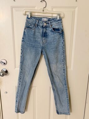 Zara Light Blue High-Rise Straight Jeans Size 2
